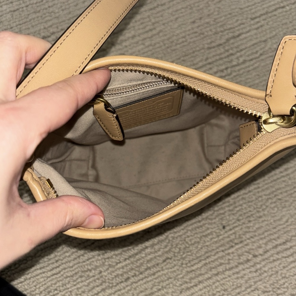 Coach Tan Leather Crossbody Bucket Bag with Tassel. In perfect condition. - Picture 6 of 11